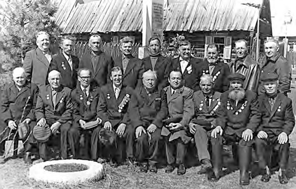 Иллюстрация к книге — С трудом о прошлом, о былом. Очерки о жителях д. Верхние Таволги [i_149.jpg]