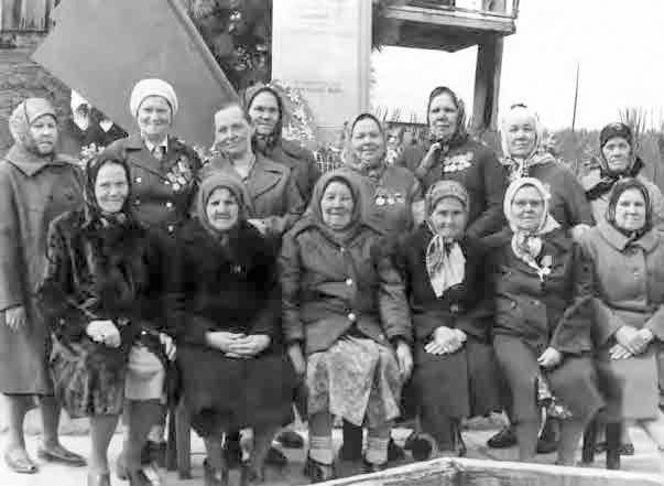 Иллюстрация к книге — С трудом о прошлом, о былом. Очерки о жителях д. Верхние Таволги [i_161.jpg]