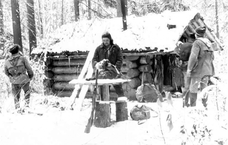 Иллюстрация к книге — В глуши таёжной (сборник) [i_143.jpg]