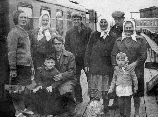 Иллюстрация к книге — Солнце над лесом (сборник) [i_011.jpg]