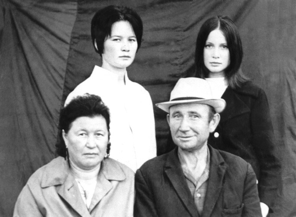 Иллюстрация к книге — Солнце над лесом (сборник) [i_031.jpg]