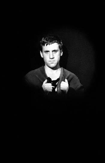 Иллюстрация к книге — «Всё не так, ребята…» Владимир Высоцкий в воспоминаниях друзей и коллег [i_001.jpg]