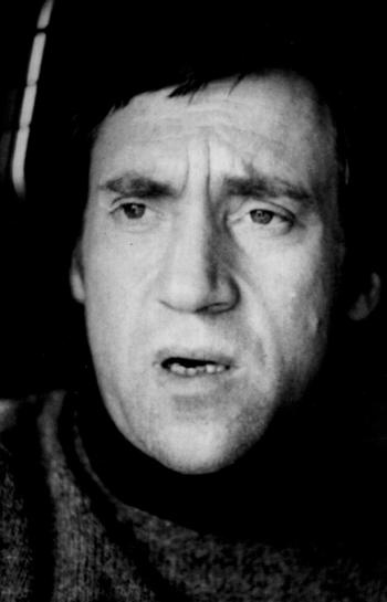 Иллюстрация к книге — «Всё не так, ребята…» Владимир Высоцкий в воспоминаниях друзей и коллег [i_042.jpg]