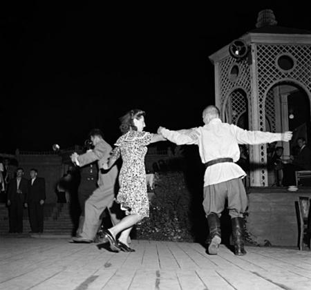 Иллюстрация к книге — Русский дневник [i_016.jpg]