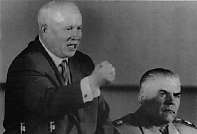 Иллюстрация к книге — Шпионский пасьянс [i_034.jpg]