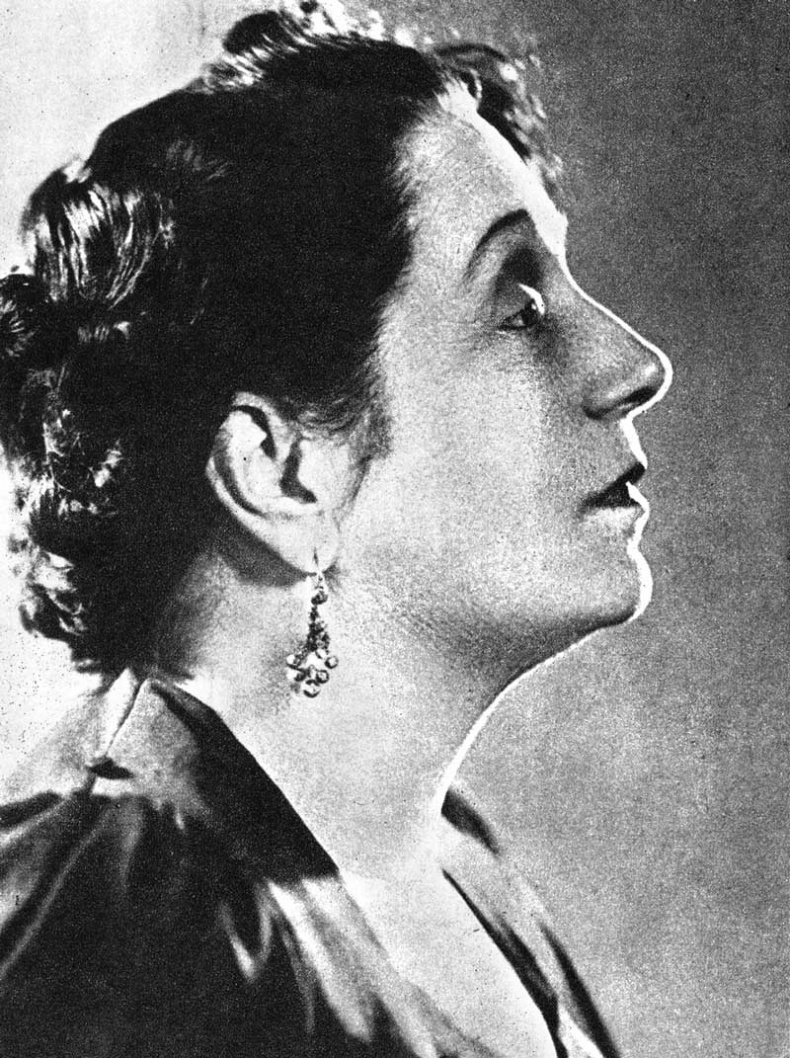 Иллюстрация к книге — Галина Уланова. Одинокая богиня балета [i_023.jpg]