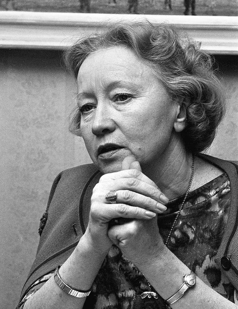 Иллюстрация к книге — Галина Уланова. Одинокая богиня балета [i_053.jpg]