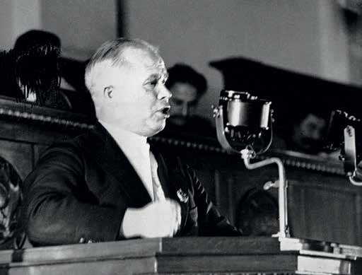 Иллюстрация к книге — Первый секретарь ЦК КПСС Никита Сергеевич Хрущёв [i_007.jpg]