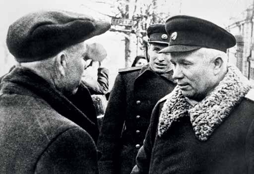 Иллюстрация к книге — Первый секретарь ЦК КПСС Никита Сергеевич Хрущёв [i_013.jpg]