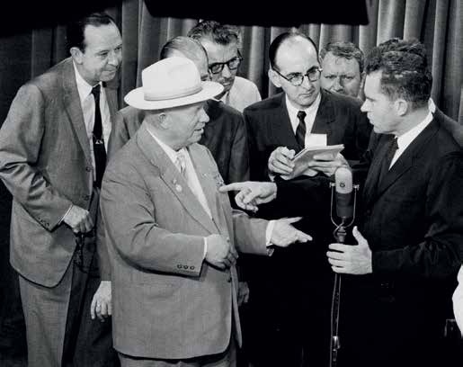 Иллюстрация к книге — Первый секретарь ЦК КПСС Никита Сергеевич Хрущёв [i_025.jpg]