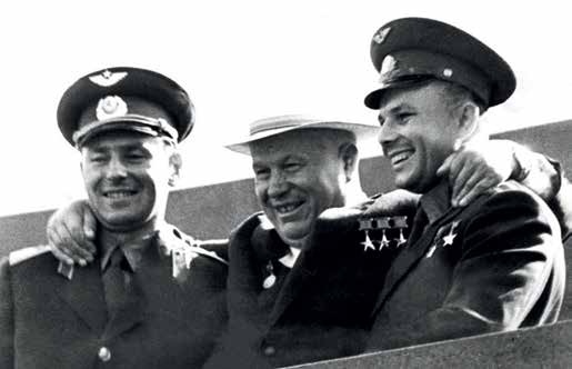 Иллюстрация к книге — Первый секретарь ЦК КПСС Никита Сергеевич Хрущёв [i_032.jpg]