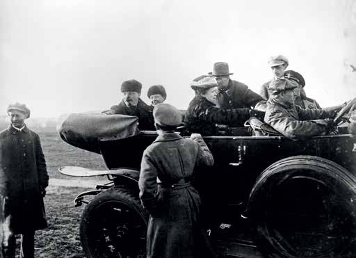 Иллюстрация к книге — Председатель Совета народных комиссаров Владимир Ильич Ленин [i_015.jpg]