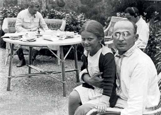 Иллюстрация к книге — Генеральный секретарь ЦК ВКП(б) Иосиф Виссарионович Сталин [i_032.jpg]