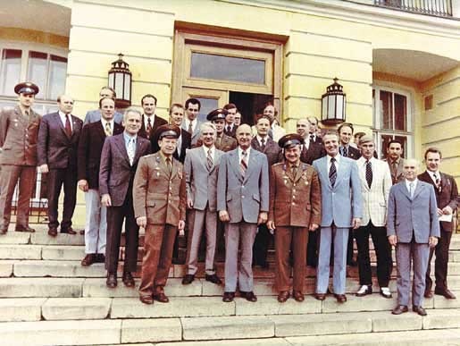 Иллюстрация к книге — Великие умы России. Том 2. Мстислав Келдыш [i_020.jpg]