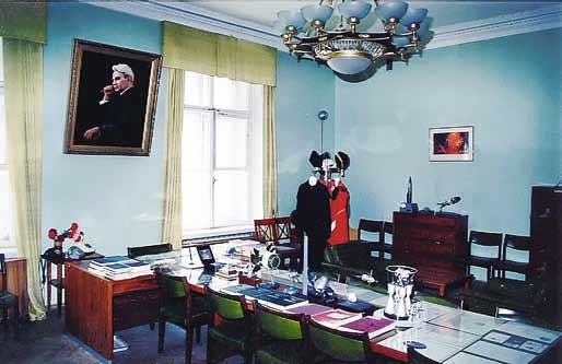 Иллюстрация к книге — Великие умы России. Том 2. Мстислав Келдыш [i_050.jpg]