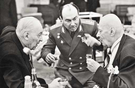 Иллюстрация к книге — Великие умы России. Том 5. Анатолий Александров [i_018.jpg]