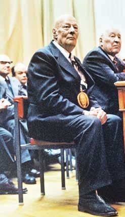 Иллюстрация к книге — Великие умы России. Том 5. Анатолий Александров [i_037.jpg]