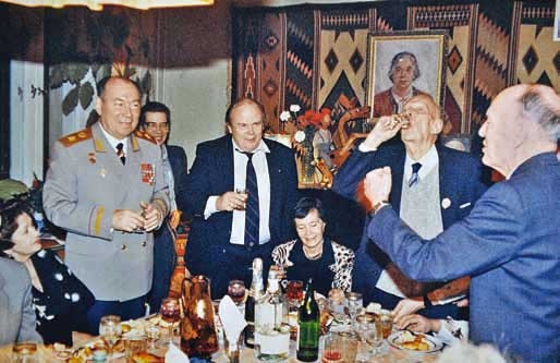 Иллюстрация к книге — Великие умы России. Том 5. Анатолий Александров [i_042.jpg]