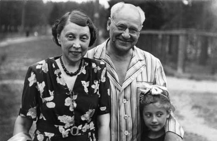 Иллюстрация к книге — Великие умы России. Том 8. Андрей Туполев [i_015.jpg]