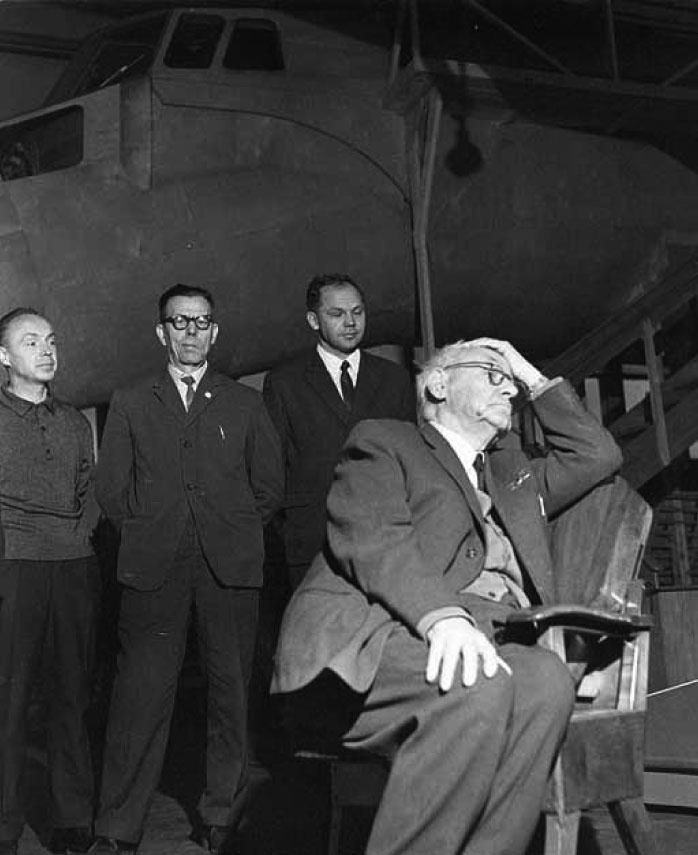 Иллюстрация к книге — Великие умы России. Том 8. Андрей Туполев [i_021.jpg]