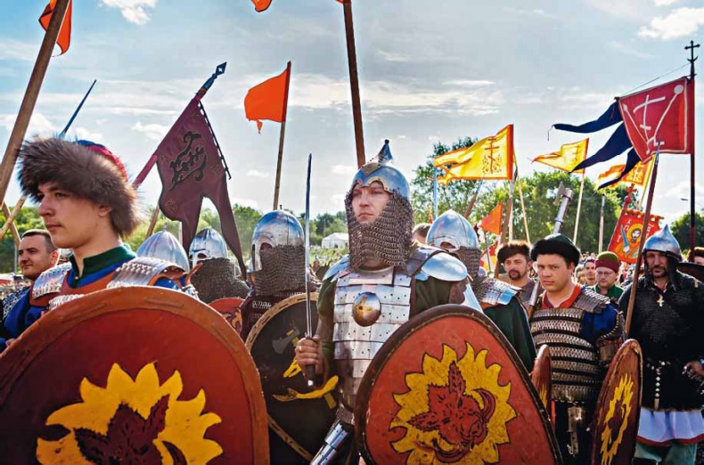 Иллюстрация к книге — Полководцы Древней Руси. Мстислав Тмутараканский, Владимир Мономах, Мстислав Удатный, Даниил Галицкий [_36.jpg]