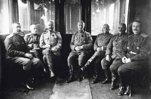 Иллюстрация к книге — Полководцы Первой мировой. Павел Плеве, Алексей Брусилов, Дмитрий Щербачёв, Михаил Алексеев, Василий Гурко, Владимир Селивачёв [_13.jpg]