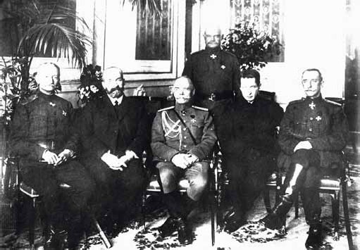 Иллюстрация к книге — Полководцы Первой мировой. Павел Плеве, Алексей Брусилов, Дмитрий Щербачёв, Михаил Алексеев, Василий Гурко, Владимир Селивачёв [_34.jpg]