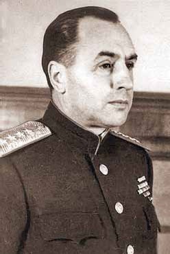 Иллюстрация к книге — Полководцы Великой Отечественной. Книга 2. Алексей Антонов, Константин Рокоссовский, Михаил Ефремов, Иван Баграмян, Иван Конев [_3.jpg]