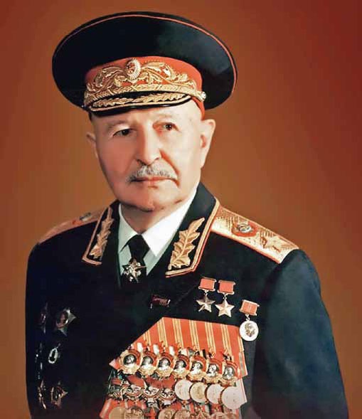 Иллюстрация к книге — Полководцы Великой Отечественной. Книга 2. Алексей Антонов, Константин Рокоссовский, Михаил Ефремов, Иван Баграмян, Иван Конев [_32.jpg]