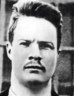 Иллюстрация к книге — Красные полководцы. Сергей Каменев, Семен Будённый, Михаил Фрунзе, Василий Чапаев, Василий Блюхер, Михаил Тухачевский [_17.jpg]