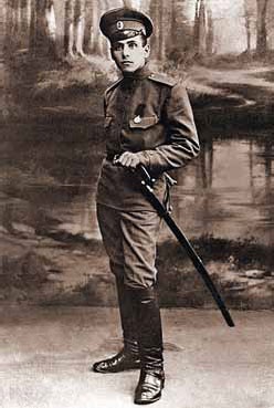 Иллюстрация к книге — Красные полководцы. Сергей Каменев, Семен Будённый, Михаил Фрунзе, Василий Чапаев, Василий Блюхер, Михаил Тухачевский [_33.jpg]