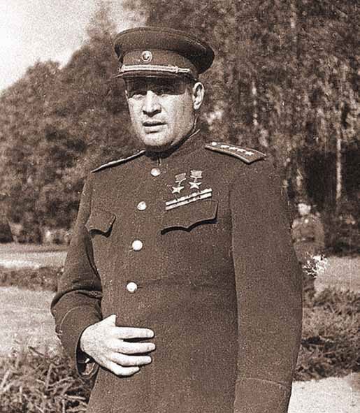 Иллюстрация к книге — Полководцы Великой Отечественной. Книга 3. Борис Шапошников, Василий Чуйков, Михаил Катуков, Николай Ватутин, Николай Кузнецов, Иван Черняховский [_32.jpg]