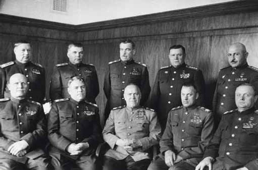 Иллюстрация к книге — Полководцы Великой Отечественной. Книга 4. Георгий Жуков [_11.jpg]