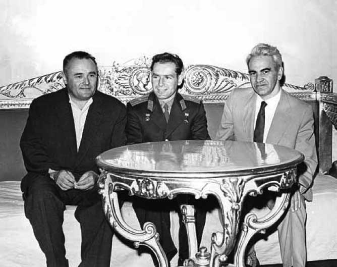 Иллюстрация к книге — Великие умы России. Том 10. Сергей Королев [i_030.jpg]