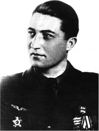 Иллюстрация к книге — Подлинная история авиаполка «Нормандия – Неман» [i_016.jpg]