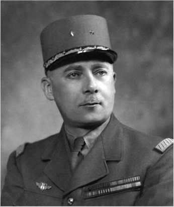 Иллюстрация к книге — Подлинная история авиаполка «Нормандия – Неман» [i_053.jpg]