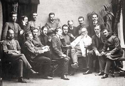 Иллюстрация к книге — Великие умы России. Том 14. Николай Жуковский [i_017.jpg]