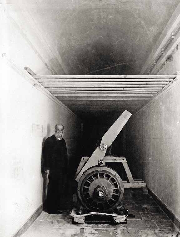 Иллюстрация к книге — Великие умы России. Том 14. Николай Жуковский [i_025.jpg]