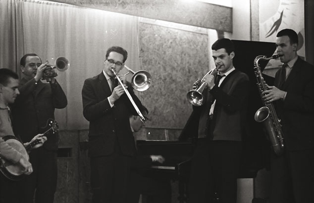 Иллюстрация к книге — Этот мой джаз [i_017.jpg]