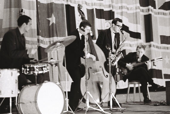 Иллюстрация к книге — Этот мой джаз [i_092.jpg]