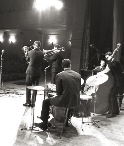 Иллюстрация к книге — Этот мой джаз [i_129.jpg]