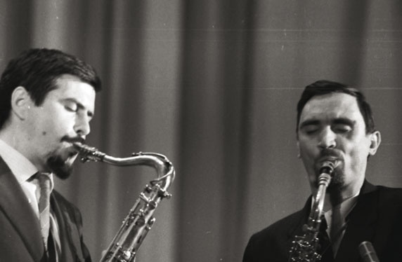 Иллюстрация к книге — Этот мой джаз [i_140.jpg]