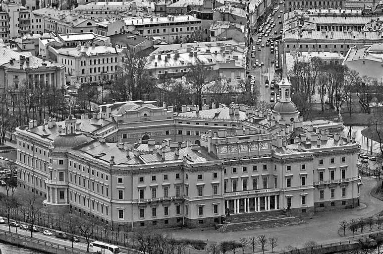 Иллюстрация к книге — Тайна трех государей [i_012.jpg]