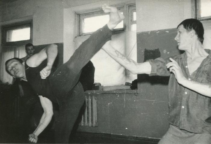 Иллюстрация к книге — Путь русского гангстера. Легенды лихих 90-х [_353.jpg]