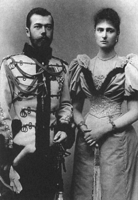 Иллюстрация к книге — 1917. Российская империя. Падение [i_016.jpg]