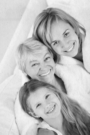 Иллюстрация к книге — Девочка. Девушка. Женщина [i_007.jpg]