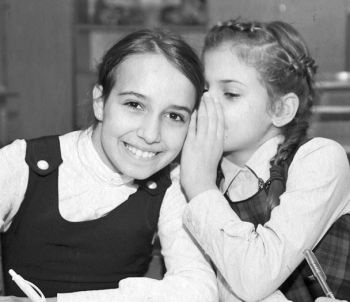 Иллюстрация к книге — Девочка. Девушка. Женщина [i_095.jpg]