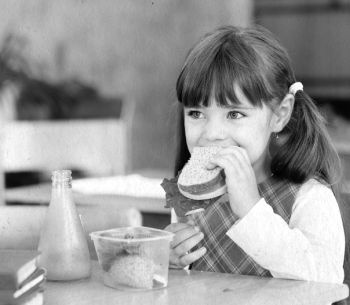 Иллюстрация к книге — Девочка. Девушка. Женщина [i_106.jpg]