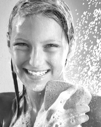 Иллюстрация к книге — Девочка. Девушка. Женщина [i_126.jpg]