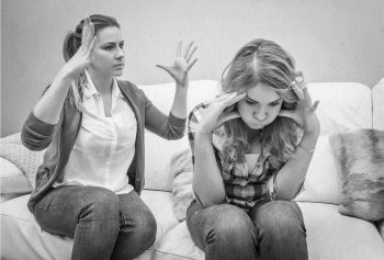 Иллюстрация к книге — Девочка. Девушка. Женщина [i_147.jpg]